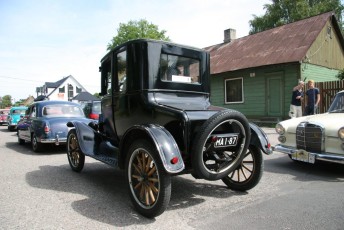 LaitseRallyPark_kogupere_teemapark_2008_uunikumid_vanaauto_2008 (160)