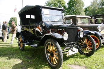 LaitseRallyPark_kogupere_teemapark_2008_uunikumid_vanaauto_2008 (214)