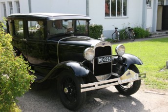 LaitseRallyPark_kogupere_teemapark_2008_uunikumid_vanaauto_2008 (225)