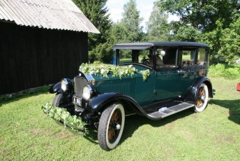 laitserallypark_kogupere_teemapark_vanaauto_uunikumid_pulmad_buick_pulmasoit_pulmaauto_2009-8