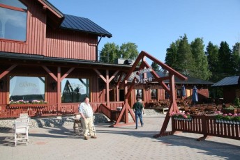 laitserallypark_kogupere_teemapark_vanaauto_uunikumid_kindral_laidoneri_klm_soit_muuseum_seltskond_matk_soome_turku_2011-112