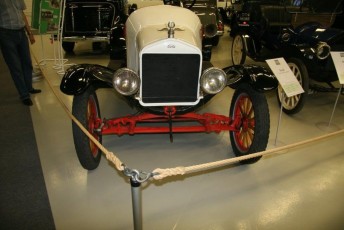 laitserallypark_kogupere_teemapark_vanaauto_uunikumid_kindral_laidoneri_klm_soit_muuseum_seltskond_matk_soome_turku_2011-337