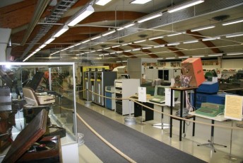 laitserallypark_kogupere_teemapark_vanaauto_uunikumid_kindral_laidoneri_klm_soit_muuseum_seltskond_matk_soome_turku_2011-355