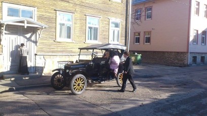laitserallypark_kogupere_teemapark_vanaauto_uunikumid_reklaamfilm_mangufilm_film_votted_saku_2011-29