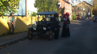 laitserallypark_kogupere_teemapark_vanaauto_uunikumid_reklaamfilm_mangufilm_film_votted_saku_2011-37