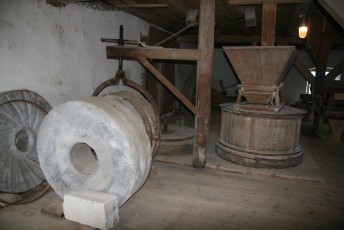 laitserallypark_kogupere_teemapark_vanaauto_uunikumid_klm_laidoneri_puhajarve_2012-206