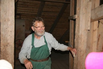 laitserallypark_kogupere_teemapark_vanaauto_uunikumid_klm_laidoneri_puhajarve_2012-207