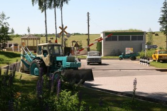 laitserallypark_kogupere_teemapark_vanaauto_uunikumid_klm_laidoneri_puhajarve_2012-57