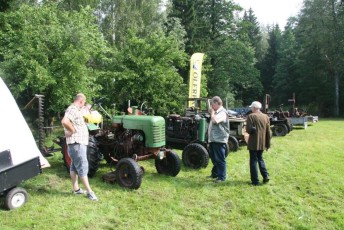 laitserallypark_kogupere_teemapark_vanaauto_uunikumid_sillaotsa_vanatehnika_sillaotsa-vanatehnikapaev_2012-15