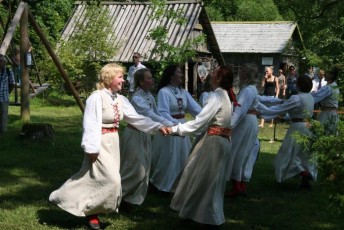 laitserallypark_kogupere_teemapark_vanaauto_uunikumid_sillaotsa_vanatehnika_sillaotsa-vanatehnikapaev_2012-23