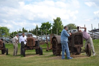 laitserallypark_kogupere_teemapark_vanaauto_uunikumid_klm_laidoneri_saaremaa_vanatehnika_seiklus_2013-74