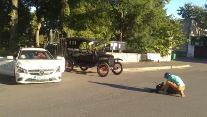 laitserallypark_kogupere_teemapark_vanaauto_uunikumid_reklaamfilm_mangufilm_film_votted_rula-ja-ratas_rula_ratas_pius_2013-3