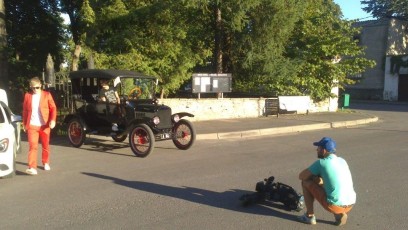 laitserallypark_kogupere_teemapark_vanaauto_uunikumid_reklaamfilm_mangufilm_film_votted_rula-ja-ratas_rula_ratas_pius_2013-4