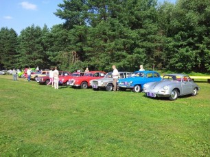 laitserallypark_kogupere_teemapark_vanaauto_uunikumid_riia-retro_seiklus_lati_kuus-varvast_2013-127