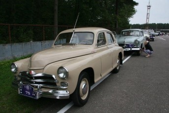 laitserallypark_kogupere_teemapark_vanaauto_uunikumid_riia-retro_seiklus_lati_kuus-varvast_2013-17