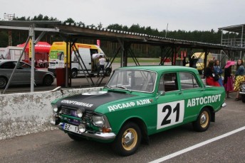laitserallypark_kogupere_teemapark_vanaauto_uunikumid_riia-retro_seiklus_lati_kuus-varvast_2013-37