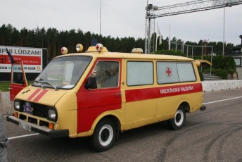 laitserallypark_kogupere_teemapark_vanaauto_uunikumid_riia-retro_seiklus_lati_kuus-varvast_2013-49