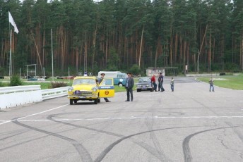 laitserallypark_kogupere_teemapark_vanaauto_uunikumid_riia-retro_seiklus_lati_kuus-varvast_2013-52