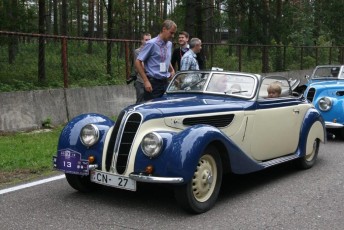 laitserallypark_kogupere_teemapark_vanaauto_uunikumid_riia-retro_seiklus_lati_kuus-varvast_2013-67