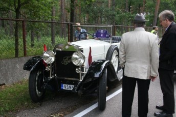 laitserallypark_kogupere_teemapark_vanaauto_uunikumid_riia-retro_seiklus_lati_kuus-varvast_2013-78