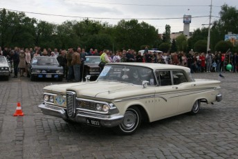 LaitseRallyPark_kogupere_teemapark_vanaauto_uunikumid_Kaliningrad_vanatehnika_seiklus_2014 (10)