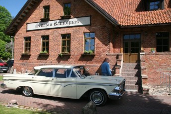 LaitseRallyPark_kogupere_teemapark_vanaauto_uunikumid_Kaliningrad_vanatehnika_seiklus_2014 (110)