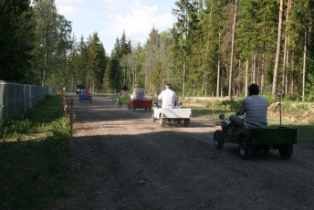 laitserallypark_kogupere_teemapark_vanaauto_uunikumid_ford-t_pulmad_ammad_aiad_pulmaauto_2014-12