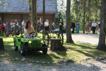 laitserallypark_kogupere_teemapark_vanaauto_uunikumid_ford-t_pulmad_ammad_aiad_pulmaauto_2014-2