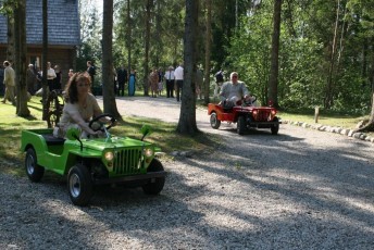 laitserallypark_kogupere_teemapark_vanaauto_uunikumid_ford-t_pulmad_ammad_aiad_pulmaauto_2014-3