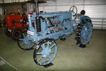 laitserallypark_kogupere_teemapark_vanaauto_uunikumid_muuseum_seiklus_karu_venemaa_moskva_2014-36