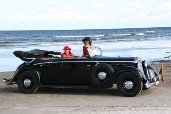 laitserallypark_kogupere_teemapark_vanaauto_uunikumid_jurmala-retro_seiklus_lati_kuus-varvast_2015-10