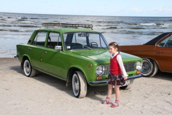 laitserallypark_kogupere_teemapark_vanaauto_uunikumid_jurmala-retro_seiklus_lati_kuus-varvast_2015-23