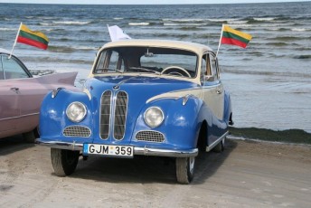 laitserallypark_kogupere_teemapark_vanaauto_uunikumid_jurmala-retro_seiklus_lati_kuus-varvast_2015-28