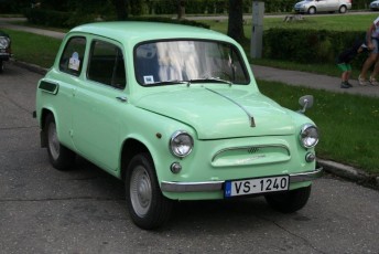 laitserallypark_kogupere_teemapark_vanaauto_uunikumid_jurmala-retro_seiklus_lati_kuus-varvast_2015-3