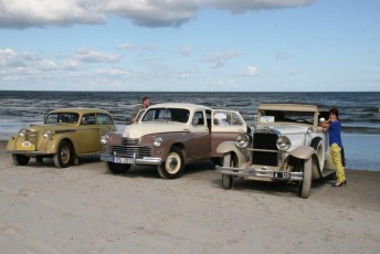 laitserallypark_kogupere_teemapark_vanaauto_uunikumid_jurmala-retro_seiklus_lati_kuus-varvast_2015-6