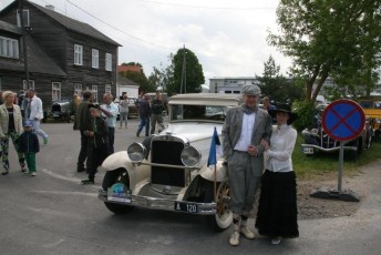laitserallypark_kogupere_teemapark_vanaauto_uunikumid_vanatehnika_seiklus_vanasoidukite-suursoit_2015-1