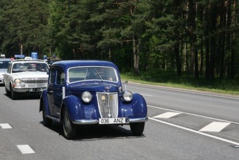 laitserallypark_kogupere_teemapark_vanaauto_uunikumid_vanatehnika_seiklus_vanasoidukite-suursoit_2015-131