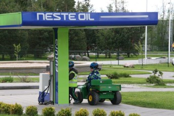 laitserallypark_laitse_ralli_park_kogupere_teemapark_liikluskasvatus_liikluslinnak_valgusfoorid_elektriautod_lapsed_pere_koosseiklus_mang-10