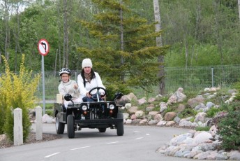 laitserallypark_laitse_ralli_park_kogupere_teemapark_liikluskasvatus_liikluslinnak_valgusfoorid_elektriautod_lapsed_pere_koosseiklus_mang-44