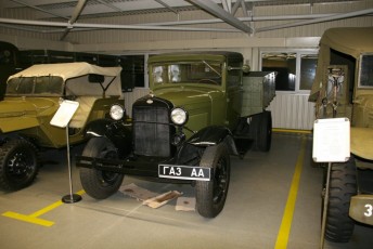 LaitseRallyPark_kogupere_teemapark_vanaauto_uunikumid_Retro_seiklus_Kiev_2015 (30)