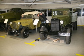 LaitseRallyPark_kogupere_teemapark_vanaauto_uunikumid_Retro_seiklus_Kiev_2015 (32)