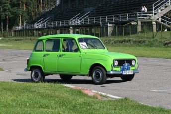 LaitseRallyPark_kogupere_teemapark_vanaauto_uunikumid_Riia Retro_2009 (83)