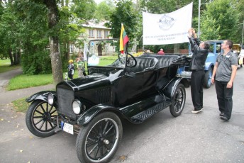 LaitseRallyPark_kogupere_teemapark_vanaauto_uunikumid_jurmala_retro_2009 (47)