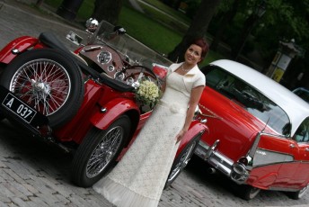 LaitseRallyPark_kogupere_teemapark_vanaauto_uunikumid_pulmaauto_pulmapidu_pulmad_mg_midget_Bel Air_2011 (10)