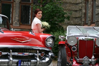 LaitseRallyPark_kogupere_teemapark_vanaauto_uunikumid_pulmaauto_pulmapidu_pulmad_mg_midget_Bel Air_2011 (8)