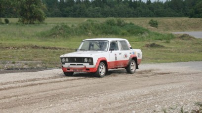 laitserallypark-rallisoit-paarisrada-elamus-poissmeesteohtu-tudrukuteohtu-kingitus-firmauritus-pidu-lada-bmw-voidusoiduelamus-14-e1484071396564