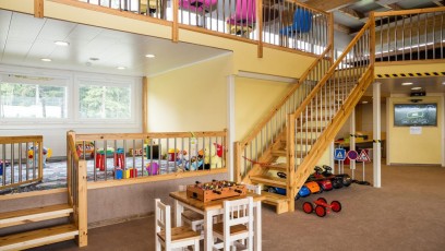 laitserallypark_teemapark_lapsed_liikluslinnak_mangudemaja_mangime_koos_isa_ema_pere_perega_sunnipaev_lapse_meisterdamine_monus_hubane_mangutuba_mangunurk1