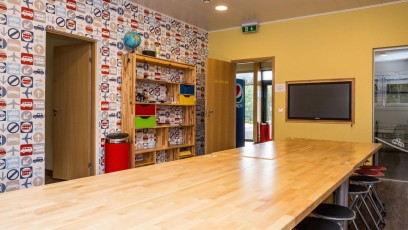 laitserallypark_teemapark_lapsed_liikluslinnak_mangudemaja_mangime_koos_isa_ema_pere_perega_sunnipaev_lapse_meisterdamine_monus_hubane_mangutuba_mangunurk_5